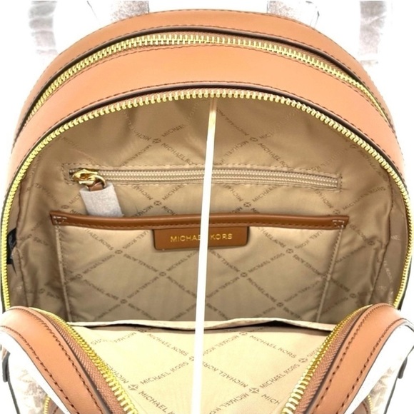 Michael Kors Jaycee Medium Zip Packet Backpack
Vanilla/Brown - Picture 6 of 11